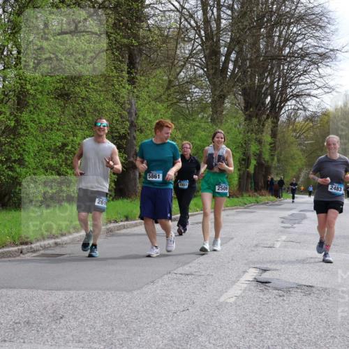 12.04.2026 - 45. Internationalen Wilhelmsburger Insellauf Yannick Fuchs http://msf.ph/oto/9499359 12.04.2026 13:14:09 Laufen 2616, 5861, 2483, 2003, 2509 meine-sportfotos.de