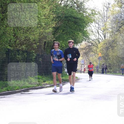 12.04.2026 - 45. Internationalen Wilhelmsburger Insellauf Yannick Fuchs http://msf.ph/oto/9499365 12.04.2026 11:05:41 Laufen 4148, 4147, 2581 meine-sportfotos.de