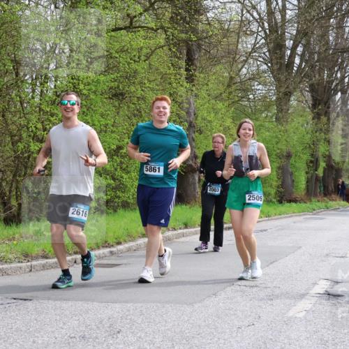 12.04.2026 - 45. Internationalen Wilhelmsburger Insellauf Yannick Fuchs http://msf.ph/oto/9499372 12.04.2026 13:14:10 Laufen 2616, 5861, 2003, 2509, 2483 meine-sportfotos.de