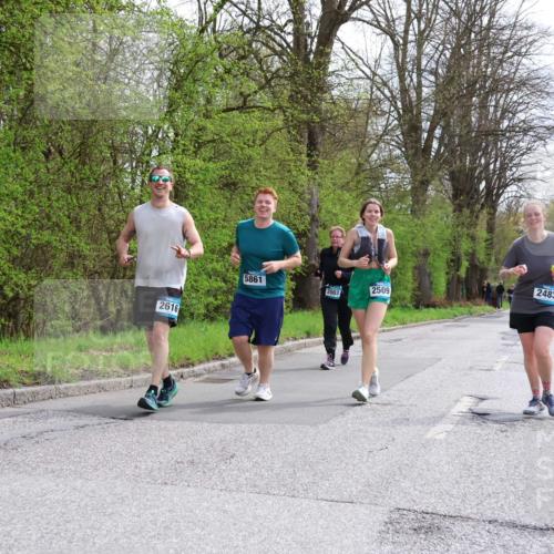 12.04.2026 - 45. Internationalen Wilhelmsburger Insellauf Yannick Fuchs http://msf.ph/oto/9499373 12.04.2026 13:14:10 Laufen 2616, 5861, 2483, 2509, 2003 meine-sportfotos.de