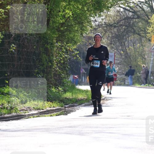 12.04.2026 - 45. Internationalen Wilhelmsburger Insellauf Yannick Fuchs http://msf.ph/oto/9499416 12.04.2026 11:05:57 Laufen 4699, 9 meine-sportfotos.de