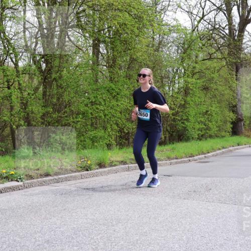 12.04.2026 - 45. Internationalen Wilhelmsburger Insellauf Yannick Fuchs http://msf.ph/oto/9499432 12.04.2026 13:14:31 Laufen 2650, 2131 meine-sportfotos.de