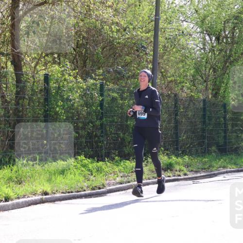 12.04.2026 - 45. Internationalen Wilhelmsburger Insellauf Yannick Fuchs http://msf.ph/oto/9499443 12.04.2026 11:06:06 Laufen 699 meine-sportfotos.de
