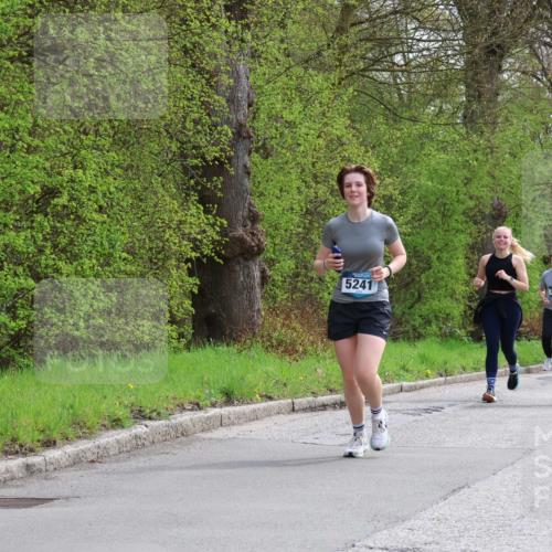 12.04.2026 - 45. Internationalen Wilhelmsburger Insellauf Yannick Fuchs http://msf.ph/oto/9499472 12.04.2026 13:14:36 Laufen 5241, 2514, 3548 meine-sportfotos.de