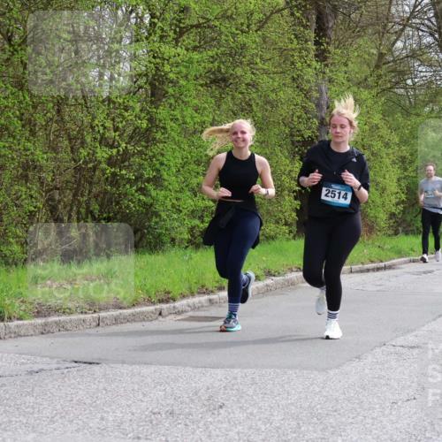12.04.2026 - 45. Internationalen Wilhelmsburger Insellauf Yannick Fuchs http://msf.ph/oto/9499513 12.04.2026 13:14:41 Laufen 3547, 2514, 3548 meine-sportfotos.de