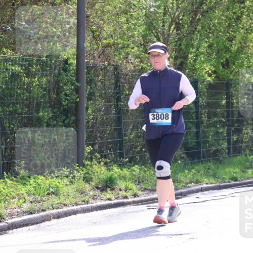 12.04.2026 - 45. Internationalen Wilhelmsburger Insellauf Yannick Fuchs http://msf.ph/oto/9499523 12.04.2026 11:06:31 Laufen 3808 meine-sportfotos.de