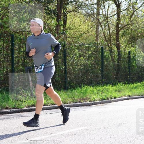 12.04.2026 - 45. Internationalen Wilhelmsburger Insellauf Yannick Fuchs http://msf.ph/oto/9499568 12.04.2026 11:06:53 Laufen 2588 meine-sportfotos.de