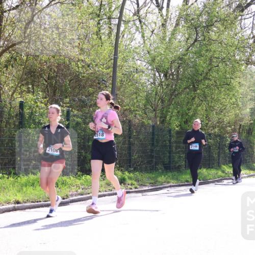 12.04.2026 - 45. Internationalen Wilhelmsburger Insellauf Yannick Fuchs http://msf.ph/oto/9499684 12.04.2026 11:07:41 Laufen 2108, 2518, 2146, 3122 meine-sportfotos.de
