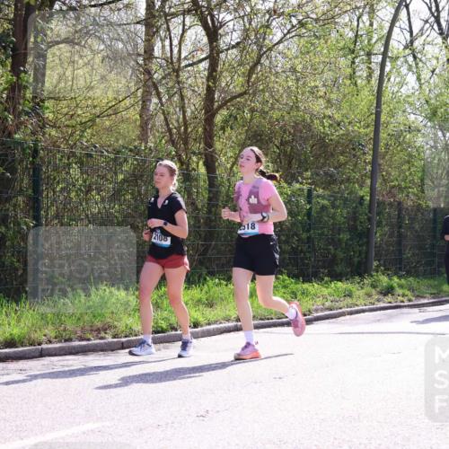 12.04.2026 - 45. Internationalen Wilhelmsburger Insellauf Yannick Fuchs http://msf.ph/oto/9499689 12.04.2026 11:07:42 Laufen 2108, 518, 2146, 2928, 2542 meine-sportfotos.de