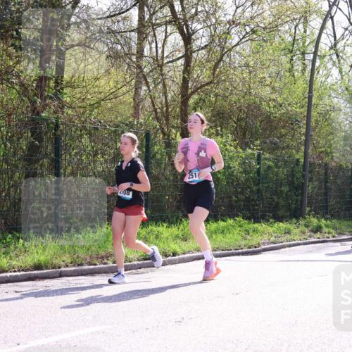 12.04.2026 - 45. Internationalen Wilhelmsburger Insellauf Yannick Fuchs http://msf.ph/oto/9499691 12.04.2026 11:07:42 Laufen 208, 251, 2146, 2928 meine-sportfotos.de
