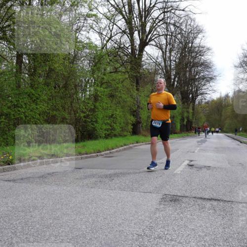 12.04.2026 - 45. Internationalen Wilhelmsburger Insellauf Yannick Fuchs http://msf.ph/oto/9499733 12.04.2026 13:15:26 Laufen 2079 meine-sportfotos.de