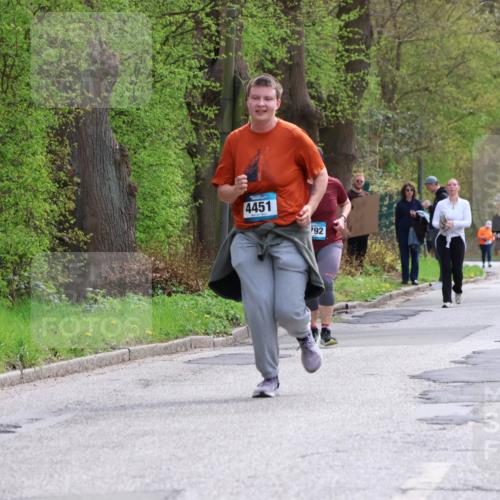 12.04.2026 - 45. Internationalen Wilhelmsburger Insellauf Yannick Fuchs http://msf.ph/oto/9499757 12.04.2026 13:15:32 Laufen 4451, 792, 3530 meine-sportfotos.de