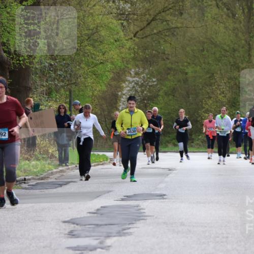 12.04.2026 - 45. Internationalen Wilhelmsburger Insellauf Yannick Fuchs http://msf.ph/oto/9499761 12.04.2026 13:15:34 Laufen 2792, 3530, 2494, 5834, 4462 meine-sportfotos.de