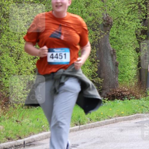 12.04.2026 - 45. Internationalen Wilhelmsburger Insellauf Yannick Fuchs http://msf.ph/oto/9499765 12.04.2026 13:15:36 Laufen 4451, 2792 meine-sportfotos.de