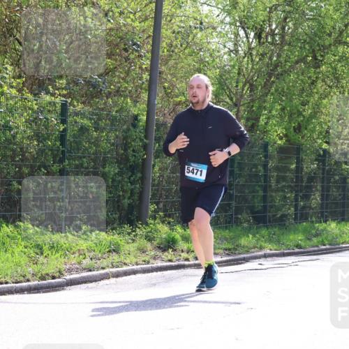 12.04.2026 - 45. Internationalen Wilhelmsburger Insellauf Yannick Fuchs http://msf.ph/oto/9499806 12.04.2026 11:08:03 Laufen 5471 meine-sportfotos.de