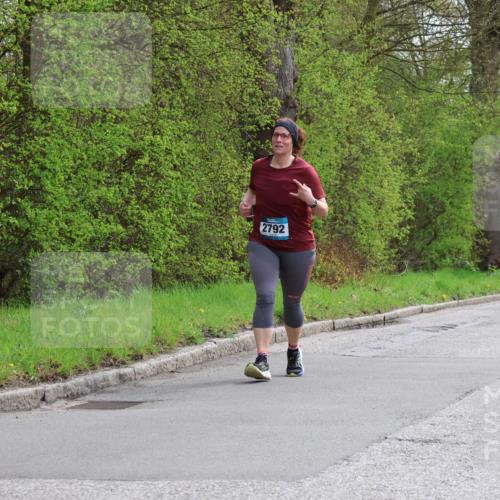 12.04.2026 - 45. Internationalen Wilhelmsburger Insellauf Yannick Fuchs http://msf.ph/oto/9499807 12.04.2026 13:15:42 Laufen 2792 meine-sportfotos.de