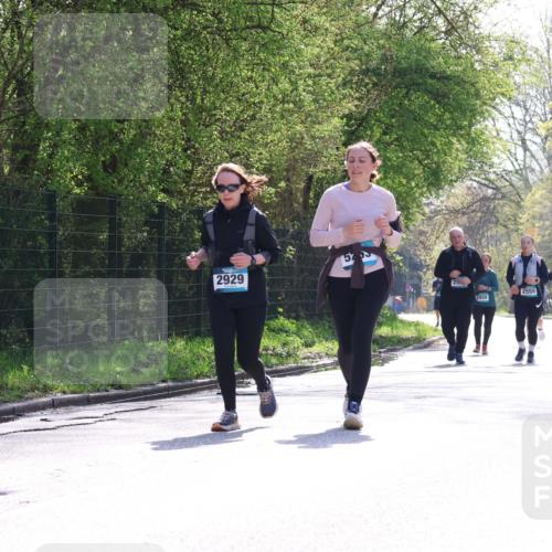 12.04.2026 - 45. Internationalen Wilhelmsburger Insellauf Yannick Fuchs http://msf.ph/oto/9499832 12.04.2026 11:08:07 Laufen 2929, 256, 2555, 2450 meine-sportfotos.de