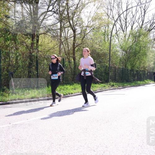 12.04.2026 - 45. Internationalen Wilhelmsburger Insellauf Yannick Fuchs http://msf.ph/oto/9499856 12.04.2026 11:08:11 Laufen 2929 meine-sportfotos.de