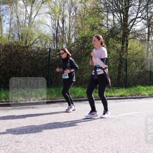 12.04.2026 - 45. Internationalen Wilhelmsburger Insellauf Yannick Fuchs http://msf.ph/oto/9499870 12.04.2026 11:08:12 Laufen 2929 meine-sportfotos.de