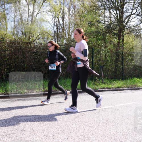 12.04.2026 - 45. Internationalen Wilhelmsburger Insellauf Yannick Fuchs http://msf.ph/oto/9499872 12.04.2026 11:08:12 Laufen 2929 meine-sportfotos.de