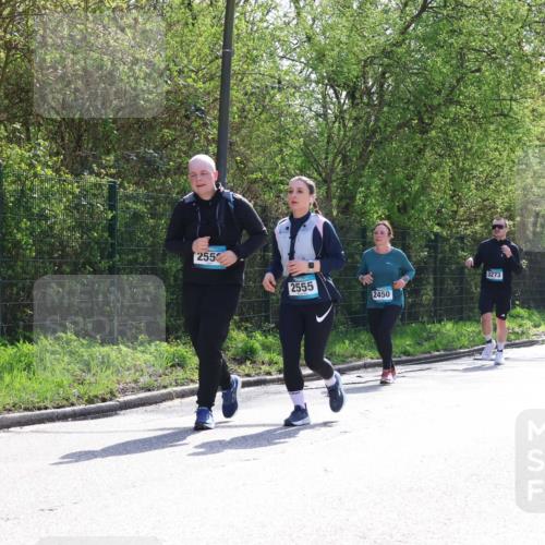 12.04.2026 - 45. Internationalen Wilhelmsburger Insellauf Yannick Fuchs http://msf.ph/oto/9499881 12.04.2026 11:08:17 Laufen 255, 2555, 2450, 3273 meine-sportfotos.de
