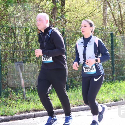 12.04.2026 - 45. Internationalen Wilhelmsburger Insellauf Yannick Fuchs http://msf.ph/oto/9499896 12.04.2026 11:08:20 Laufen 2556, 2555 meine-sportfotos.de