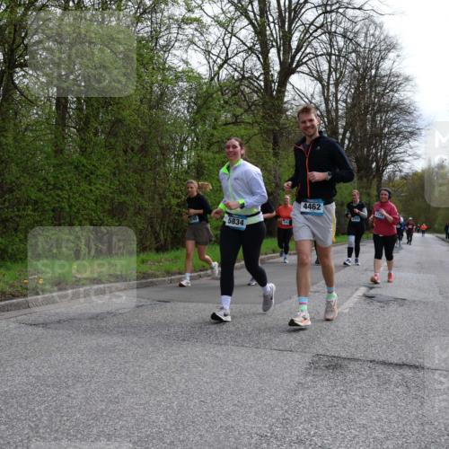 12.04.2026 - 45. Internationalen Wilhelmsburger Insellauf Yannick Fuchs http://msf.ph/oto/9499912 12.04.2026 13:16:04 Laufen 5834, 4462, 2339, 4456 meine-sportfotos.de
