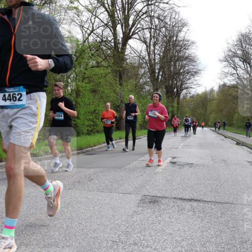 12.04.2026 - 45. Internationalen Wilhelmsburger Insellauf Yannick Fuchs http://msf.ph/oto/9499924 12.04.2026 13:16:05 Laufen 4462, 2494, 5815, 23 meine-sportfotos.de