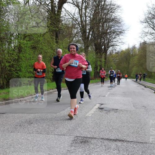 12.04.2026 - 45. Internationalen Wilhelmsburger Insellauf Yannick Fuchs http://msf.ph/oto/9499925 12.04.2026 13:16:05 Laufen 2494, 4463, 5815, 39, 456 meine-sportfotos.de