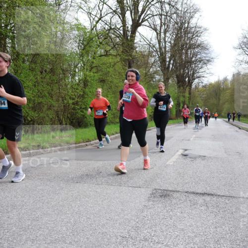 12.04.2026 - 45. Internationalen Wilhelmsburger Insellauf Yannick Fuchs http://msf.ph/oto/9499930 12.04.2026 13:16:06 Laufen 2494, 4463, 2339, 4456 meine-sportfotos.de