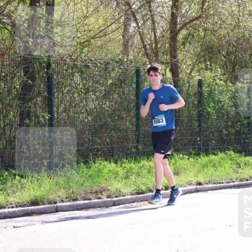 12.04.2026 - 45. Internationalen Wilhelmsburger Insellauf Yannick Fuchs http://msf.ph/oto/9499995 12.04.2026 11:08:39 Laufen 5583 meine-sportfotos.de
