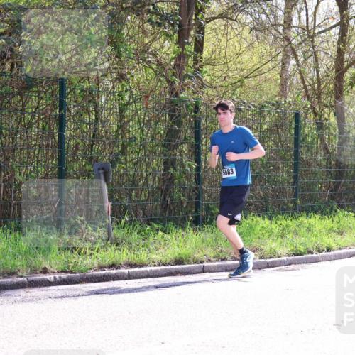 12.04.2026 - 45. Internationalen Wilhelmsburger Insellauf Yannick Fuchs http://msf.ph/oto/9500004 12.04.2026 11:08:40 Laufen 5583 meine-sportfotos.de