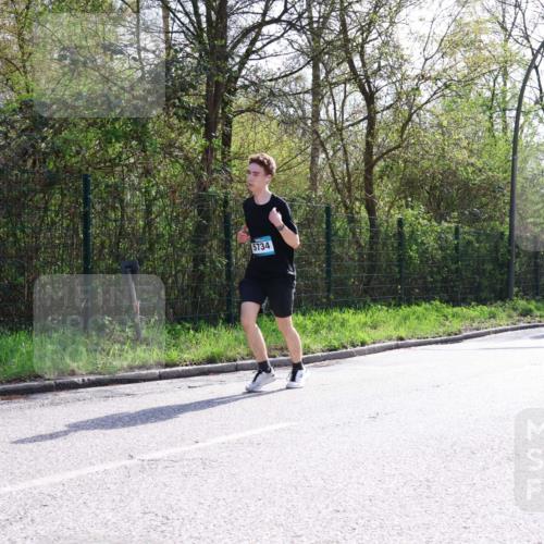 12.04.2026 - 45. Internationalen Wilhelmsburger Insellauf Yannick Fuchs http://msf.ph/oto/9500060 12.04.2026 11:09:26 Laufen 5734 meine-sportfotos.de