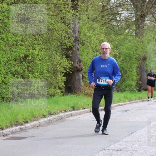 12.04.2026 - 45. Internationalen Wilhelmsburger Insellauf Yannick Fuchs http://msf.ph/oto/9500063 12.04.2026 13:16:24 Laufen 5715, 2587 meine-sportfotos.de