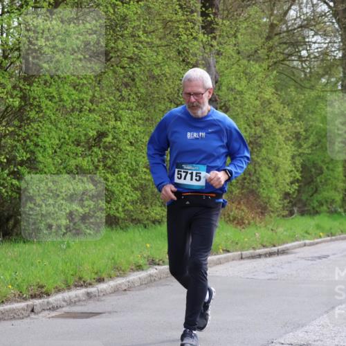 12.04.2026 - 45. Internationalen Wilhelmsburger Insellauf Yannick Fuchs http://msf.ph/oto/9500073 12.04.2026 13:16:25 Laufen 5715, 2547 meine-sportfotos.de