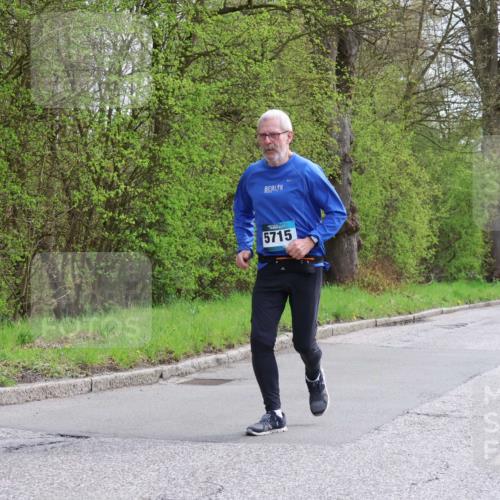 12.04.2026 - 45. Internationalen Wilhelmsburger Insellauf Yannick Fuchs http://msf.ph/oto/9500076 12.04.2026 13:16:25 Laufen 5715, 2909 meine-sportfotos.de