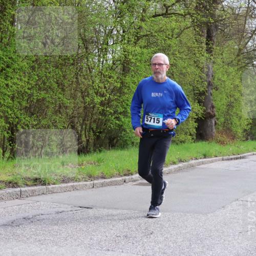12.04.2026 - 45. Internationalen Wilhelmsburger Insellauf Yannick Fuchs http://msf.ph/oto/9500080 12.04.2026 13:16:25 Laufen 5715 meine-sportfotos.de