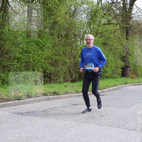 12.04.2026 - 45. Internationalen Wilhelmsburger Insellauf Yannick Fuchs http://msf.ph/oto/9500084 12.04.2026 13:16:26 Laufen 5715 meine-sportfotos.de