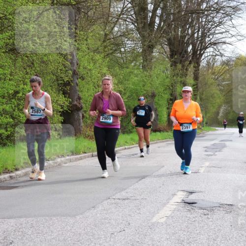 12.04.2026 - 45. Internationalen Wilhelmsburger Insellauf Yannick Fuchs http://msf.ph/oto/9500108 12.04.2026 13:16:32 Laufen 2587, 2909, 3231, 2397 meine-sportfotos.de
