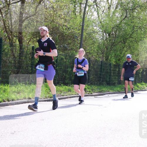 12.04.2026 - 45. Internationalen Wilhelmsburger Insellauf Yannick Fuchs http://msf.ph/oto/9500128 12.04.2026 11:09:42 Laufen 3690, 3689, 5559, 3196 meine-sportfotos.de