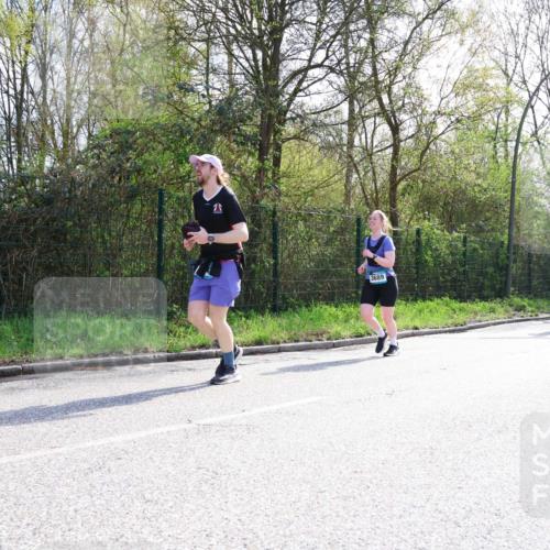 12.04.2026 - 45. Internationalen Wilhelmsburger Insellauf Yannick Fuchs http://msf.ph/oto/9500139 12.04.2026 11:09:44 Laufen 3689, 5559 meine-sportfotos.de