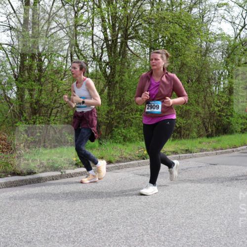 12.04.2026 - 45. Internationalen Wilhelmsburger Insellauf Yannick Fuchs http://msf.ph/oto/9500145 12.04.2026 13:16:35 Laufen 2909, 2397 meine-sportfotos.de