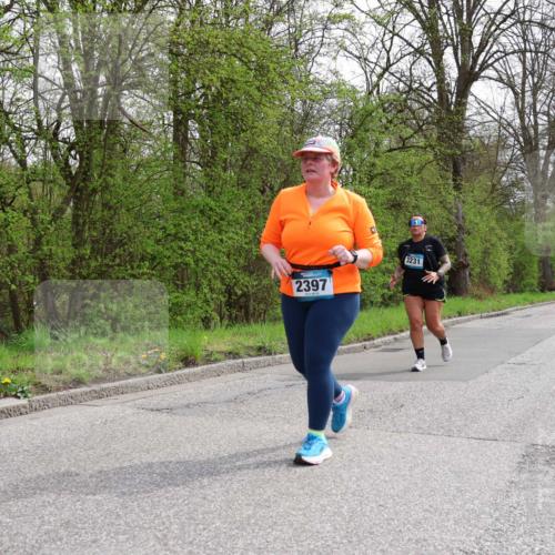 12.04.2026 - 45. Internationalen Wilhelmsburger Insellauf Yannick Fuchs http://msf.ph/oto/9500151 12.04.2026 13:16:36 Laufen 2397, 3231 meine-sportfotos.de