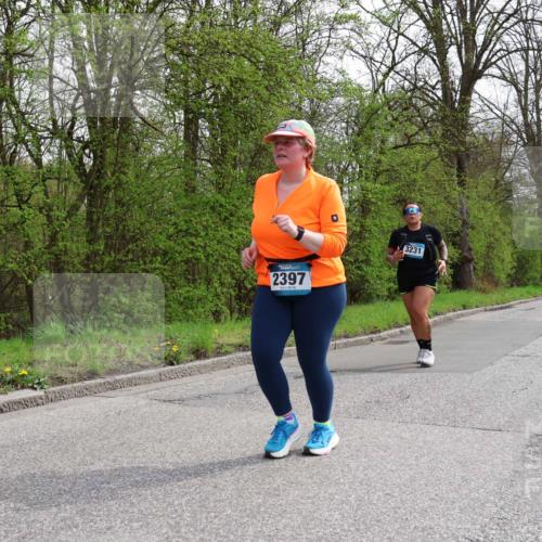 12.04.2026 - 45. Internationalen Wilhelmsburger Insellauf Yannick Fuchs http://msf.ph/oto/9500152 12.04.2026 13:16:36 Laufen 2397, 3231 meine-sportfotos.de