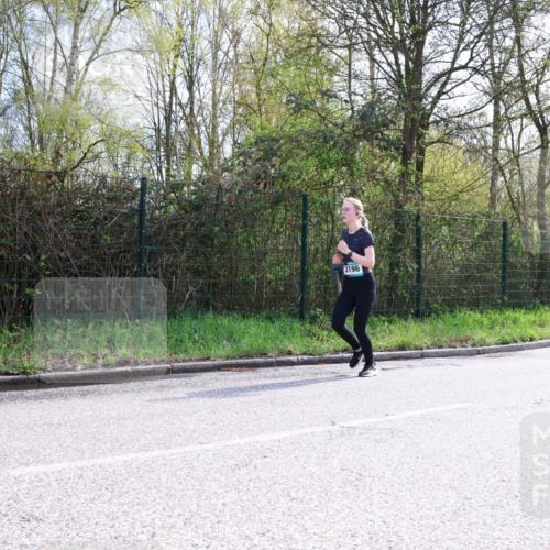 12.04.2026 - 45. Internationalen Wilhelmsburger Insellauf Yannick Fuchs http://msf.ph/oto/9500178 12.04.2026 11:09:53 Laufen 3196 meine-sportfotos.de