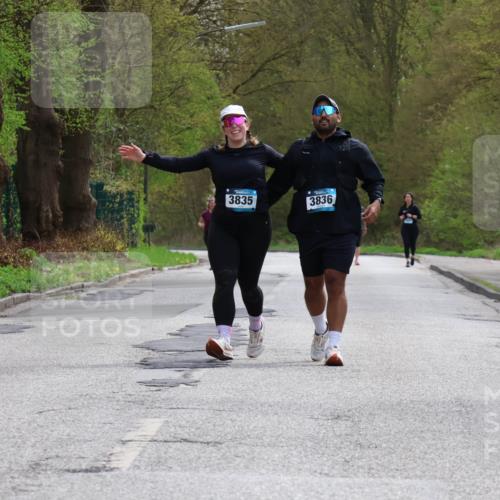12.04.2026 - 45. Internationalen Wilhelmsburger Insellauf Yannick Fuchs http://msf.ph/oto/9500185 12.04.2026 13:16:44 Laufen 3835, 3836, 41 meine-sportfotos.de
