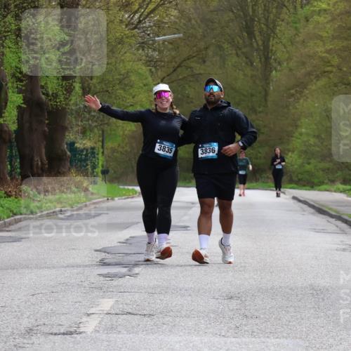 12.04.2026 - 45. Internationalen Wilhelmsburger Insellauf Yannick Fuchs http://msf.ph/oto/9500188 12.04.2026 13:16:44 Laufen 3835, 3836, 41 meine-sportfotos.de