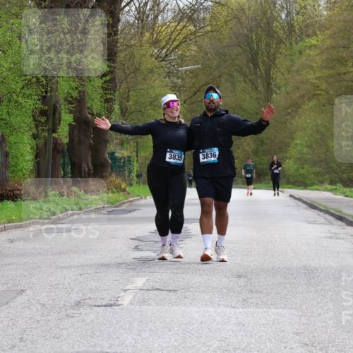 12.04.2026 - 45. Internationalen Wilhelmsburger Insellauf Yannick Fuchs http://msf.ph/oto/9500202 12.04.2026 13:16:45 Laufen 3835, 3836, 41 meine-sportfotos.de