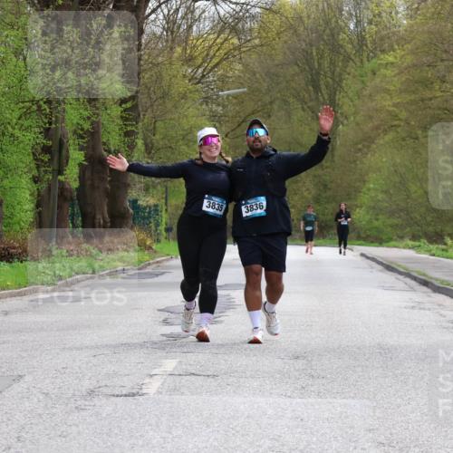 12.04.2026 - 45. Internationalen Wilhelmsburger Insellauf Yannick Fuchs http://msf.ph/oto/9500204 12.04.2026 13:16:46 Laufen 3835, 3836, 41 meine-sportfotos.de