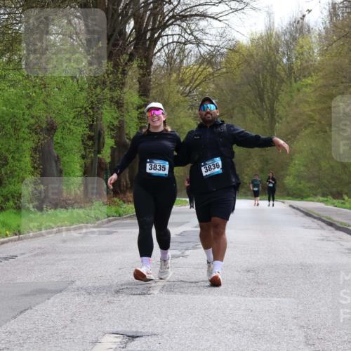 12.04.2026 - 45. Internationalen Wilhelmsburger Insellauf Yannick Fuchs http://msf.ph/oto/9500219 12.04.2026 13:16:47 Laufen 3835, 3836 meine-sportfotos.de
